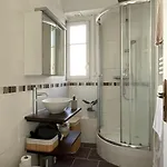 아파트 Louis' Haven *